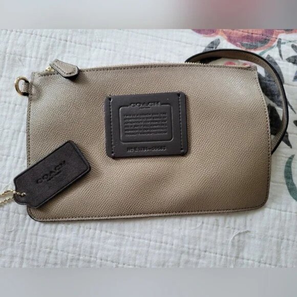 Coach Suede Large Market Tote - Picture 6 of 6